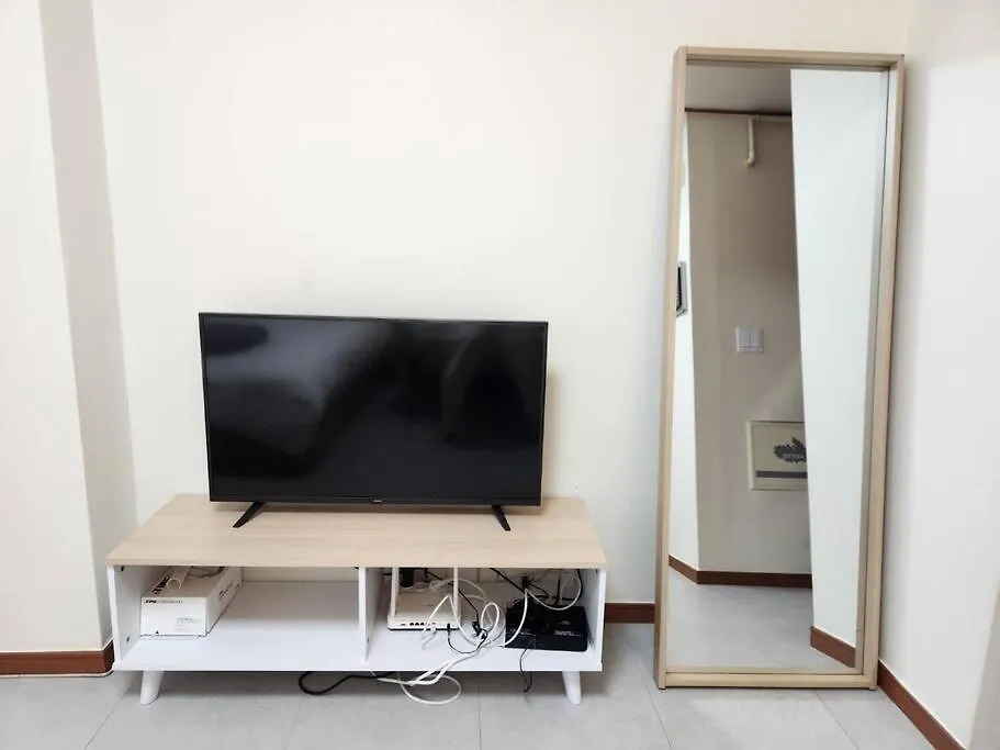Cute And Cozy House - 5Min To Sinsa Station, 1Min To Garosugil Apartment Seoul